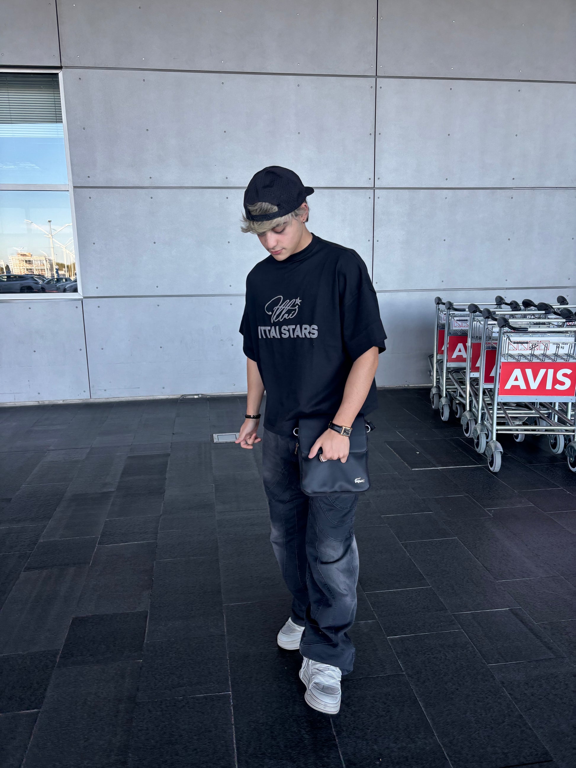 Back to basic - Hard Black