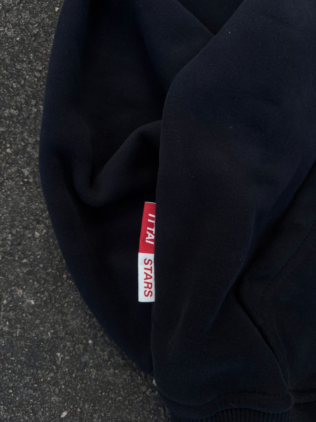BACK TO BASIC HOODIE - HARD BLACK