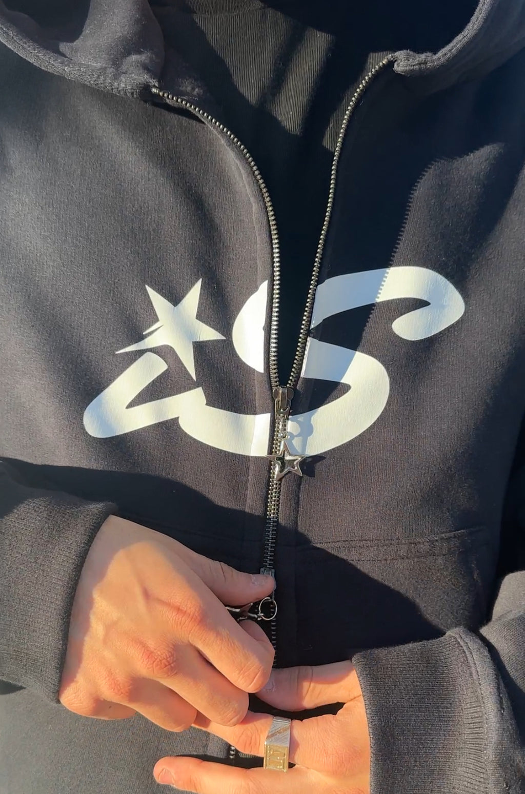 DIA 2 - DOUBLE ZIP HOODIE 𝘐𝘚