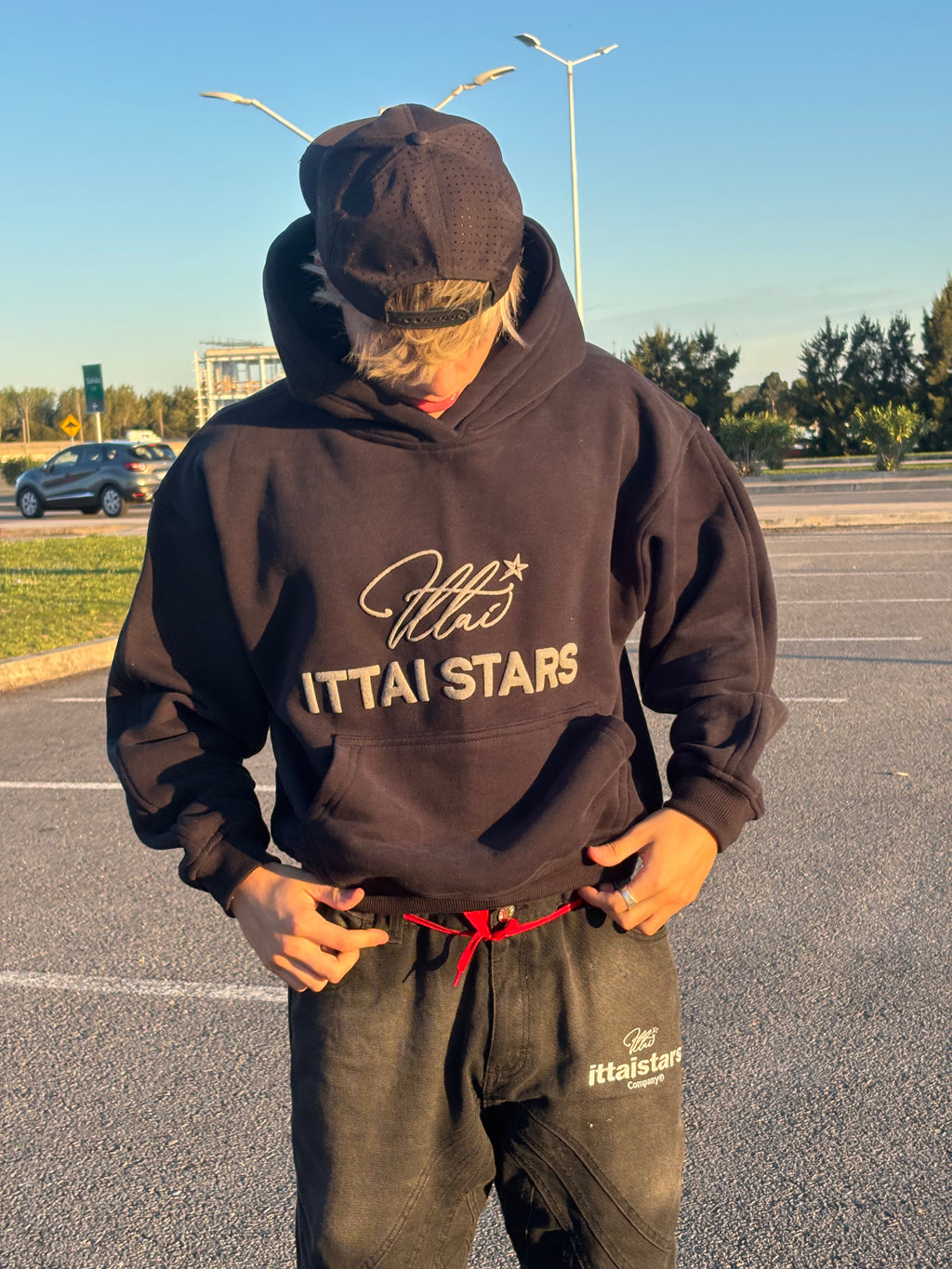 BACK TO BASIC HOODIE - HARD BLACK