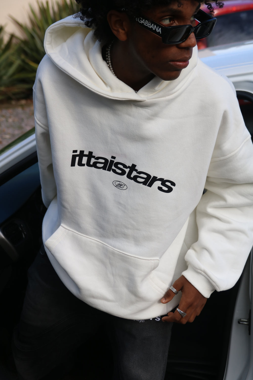DIA 11 - SUDADERA BASIC ittaistars