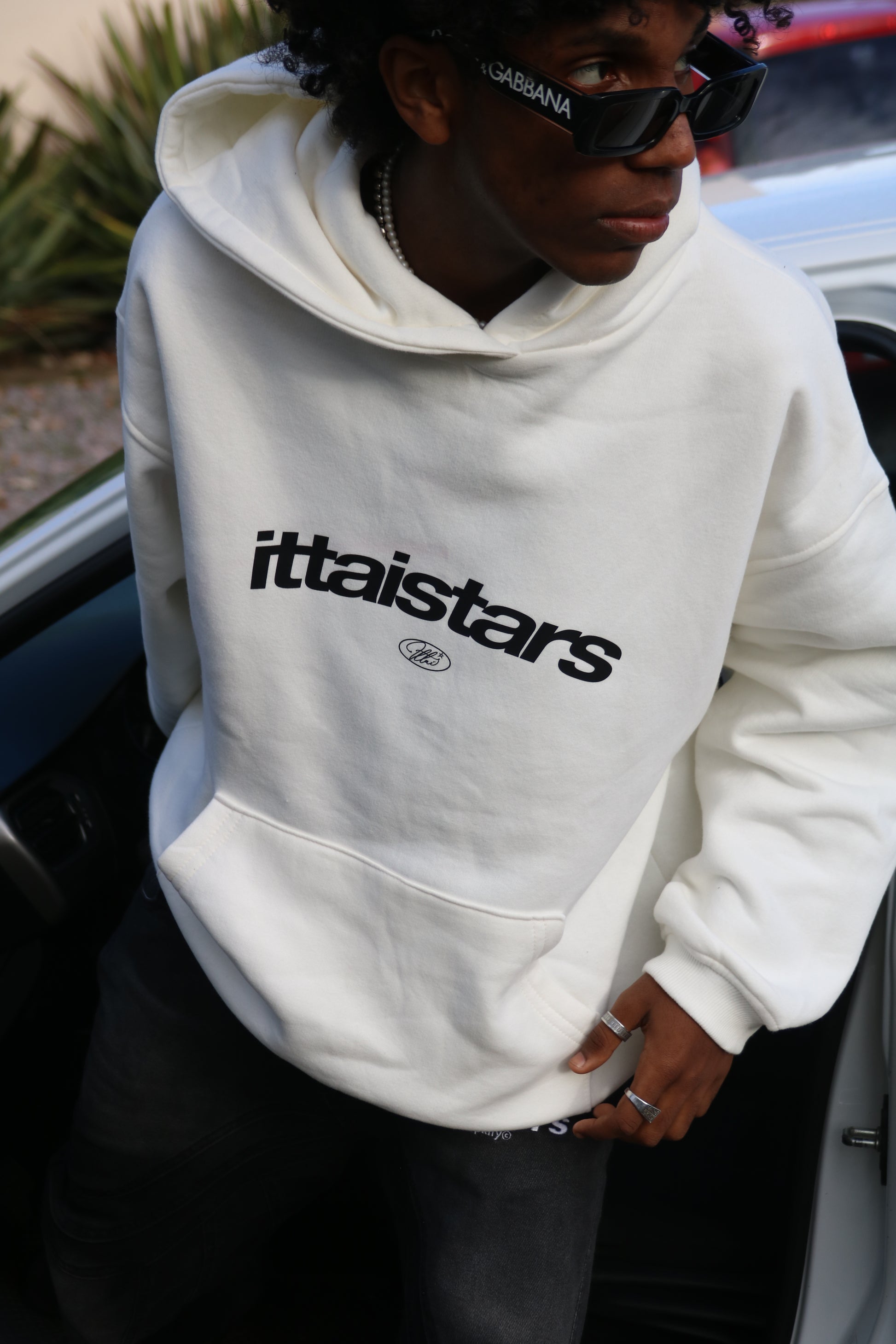 DIA 11 - SUDADERA BASIC ittaistars
