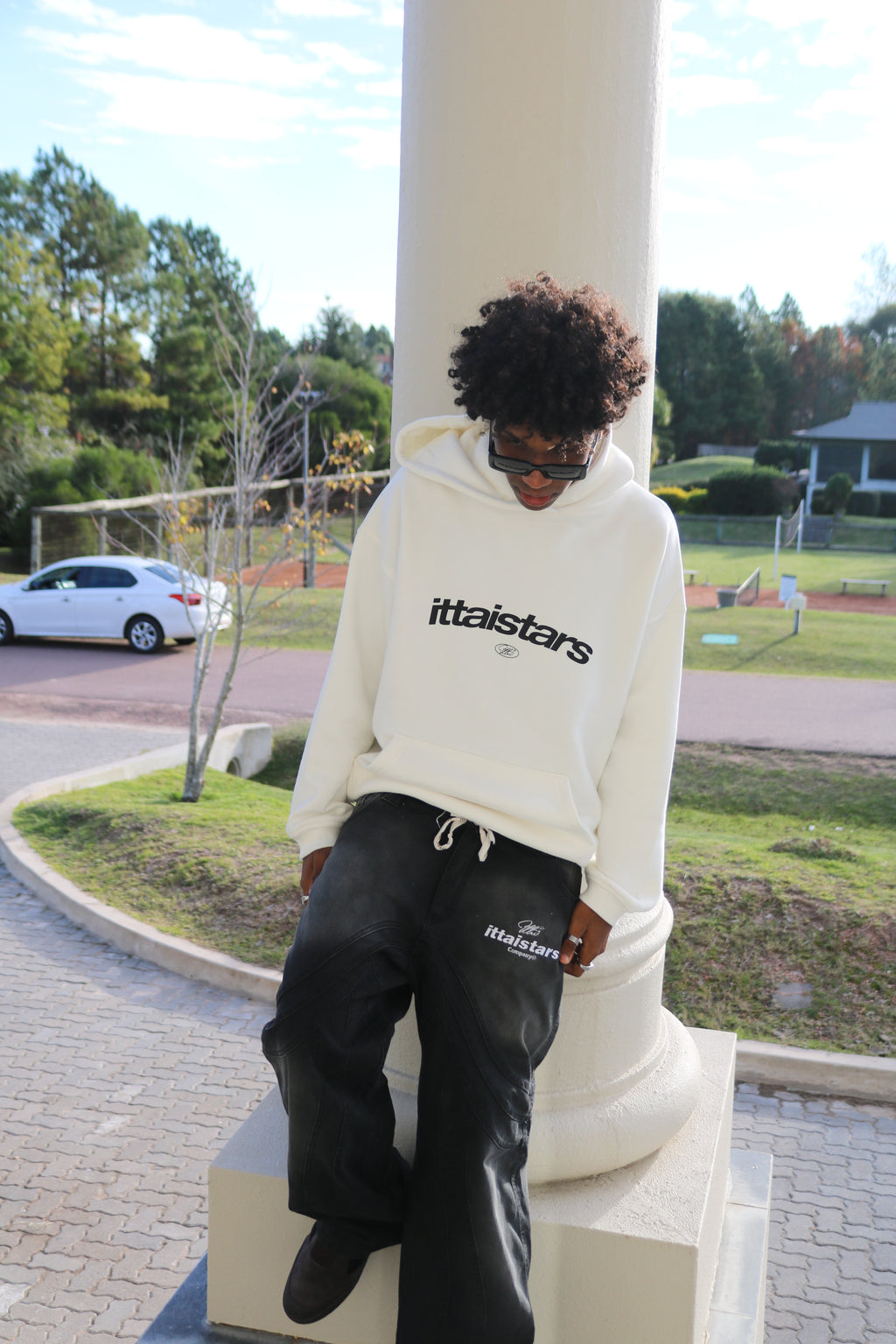 DIA 11 - SUDADERA BASIC ittaistars