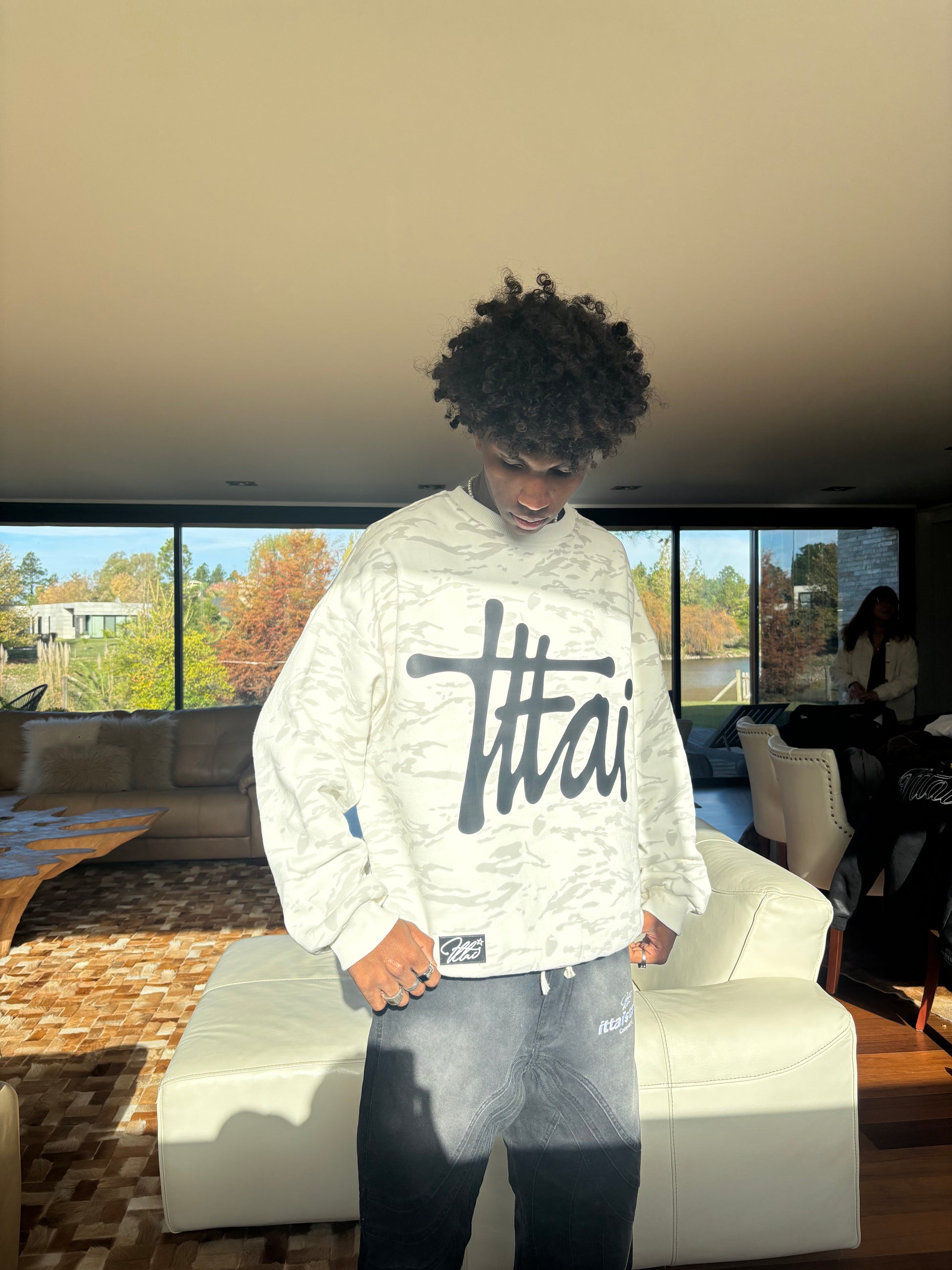 DIA 4- SUDADERA REFINED  KAMUFLERT