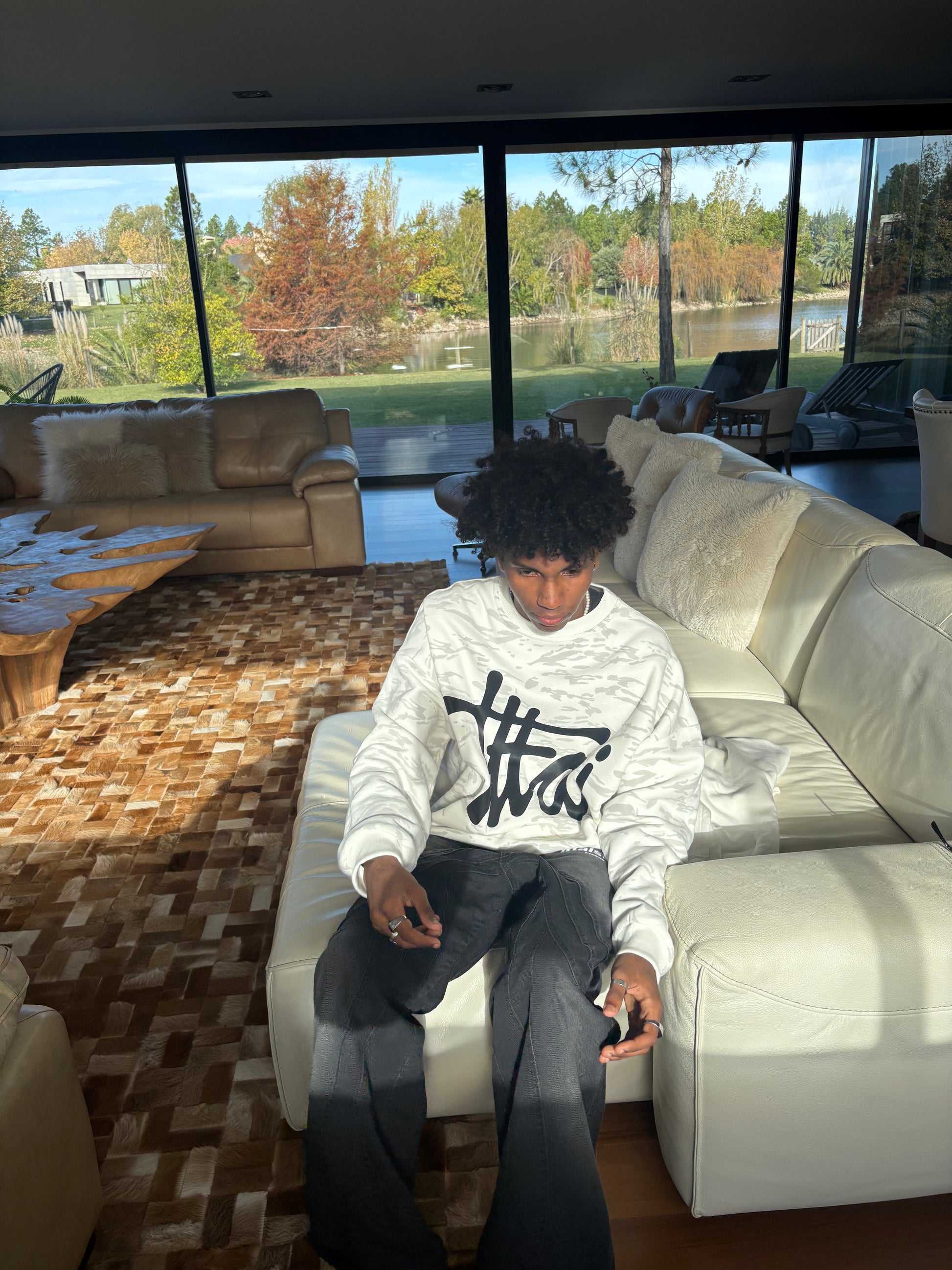 DIA 4- SUDADERA REFINED  KAMUFLERT