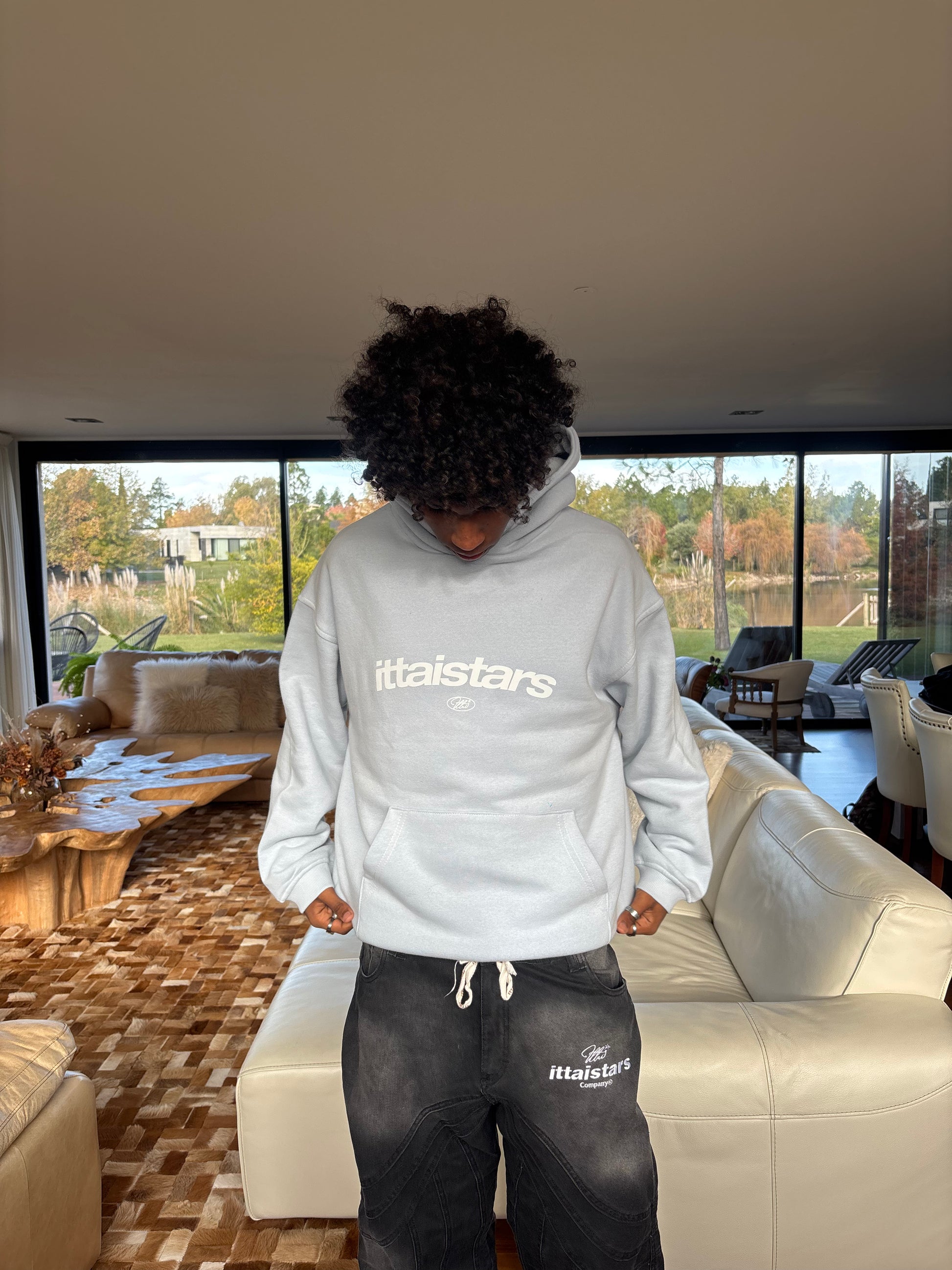 DIA 11 - SUDADERA BASIC ittaistars