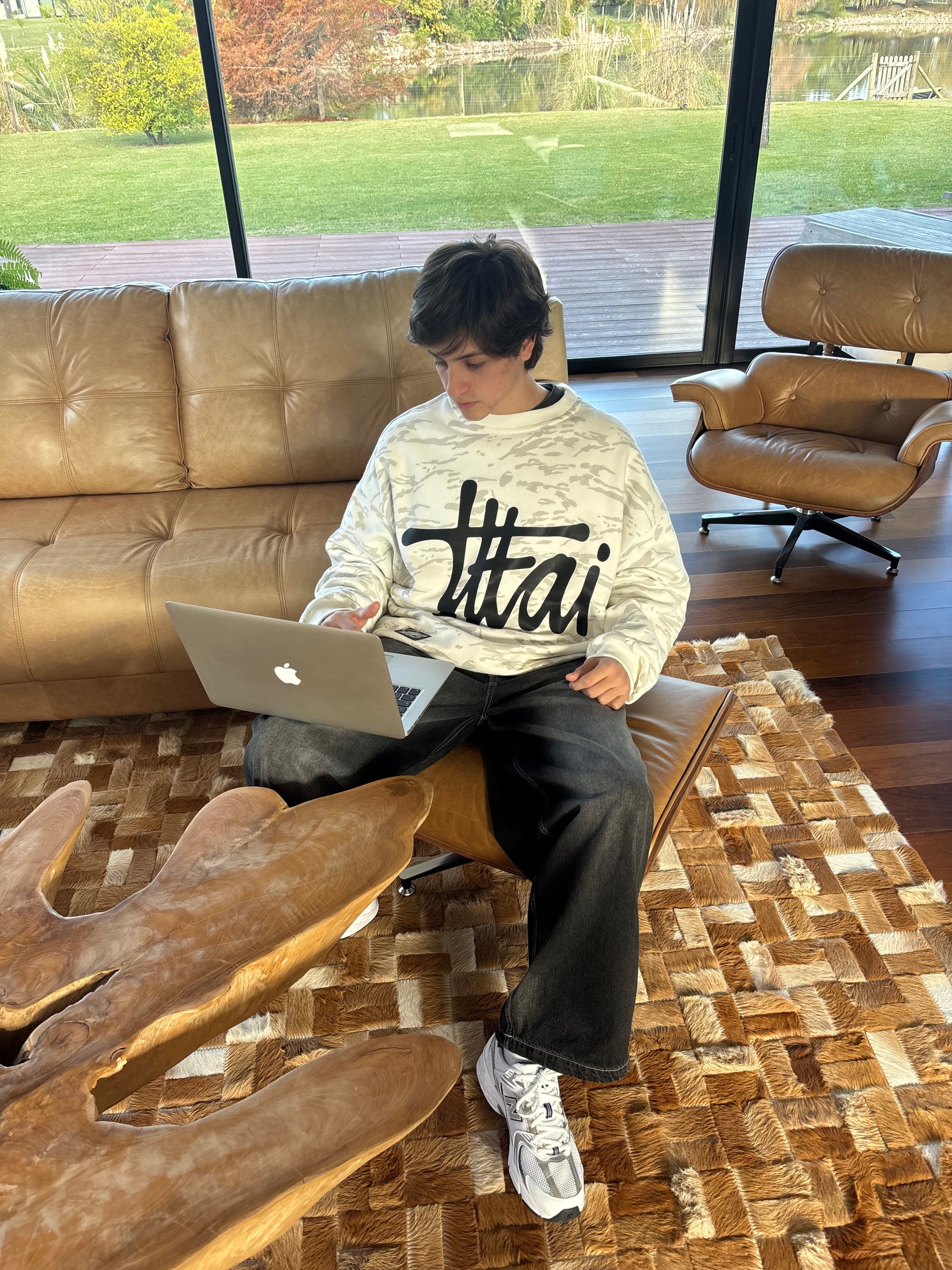 DIA 4- SUDADERA REFINED  KAMUFLERT